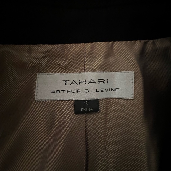 Tahari Blazer - Picture 4 of 4